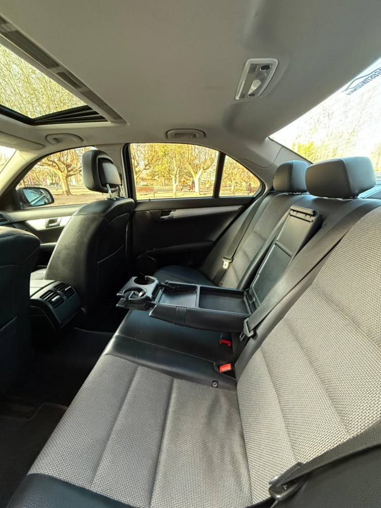 Mercedes-Benz C200 — foto 6